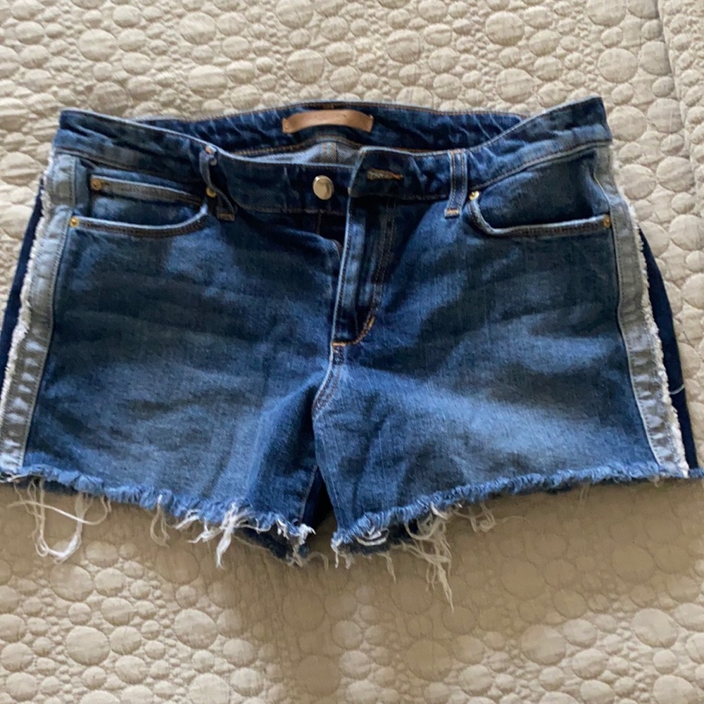 Mint condition Joe’s shorts size 30